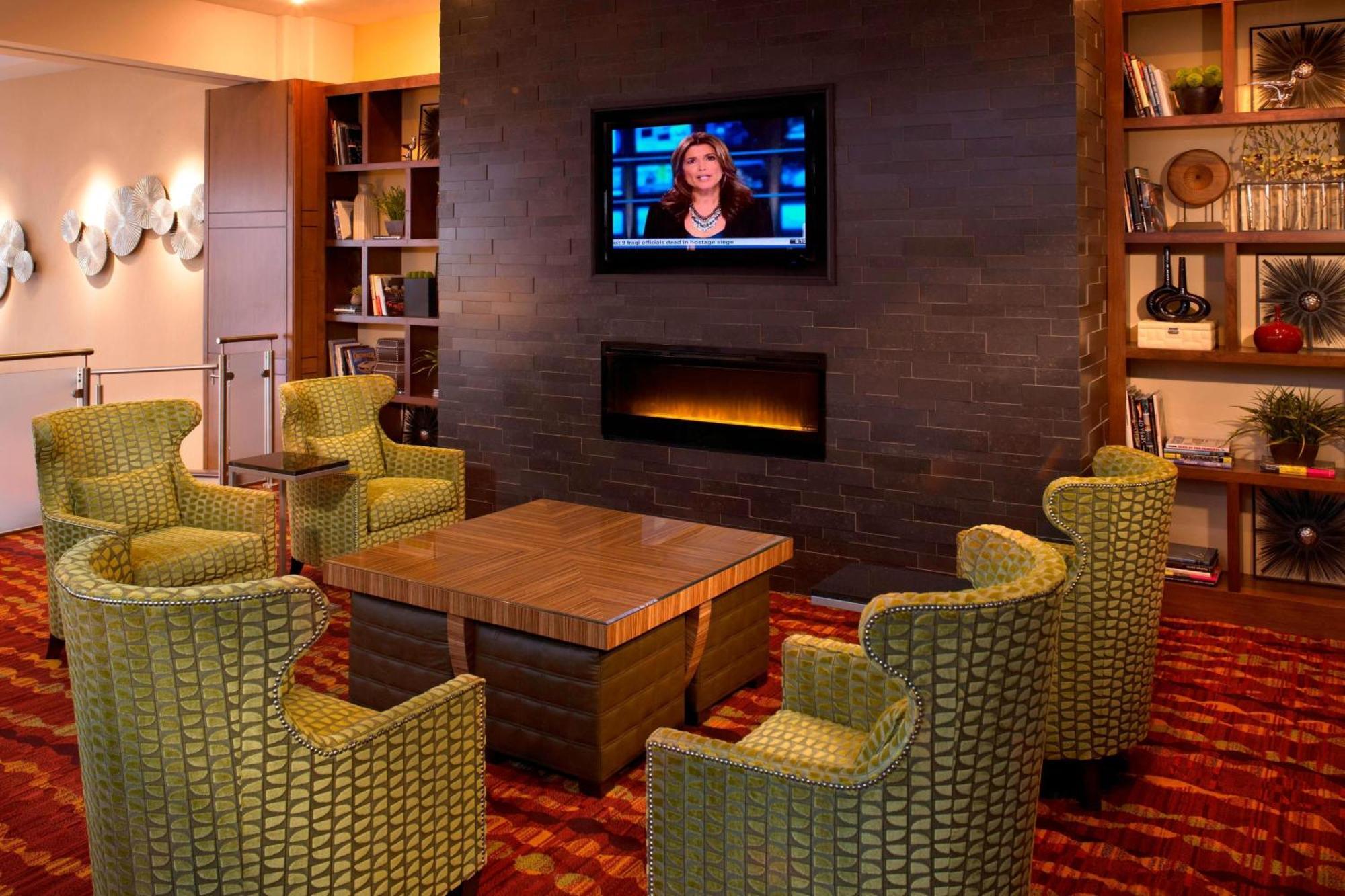 Hotel Detroit Marriott Troy Restauracja zdjęcie
